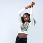 Draw string graphic Tee